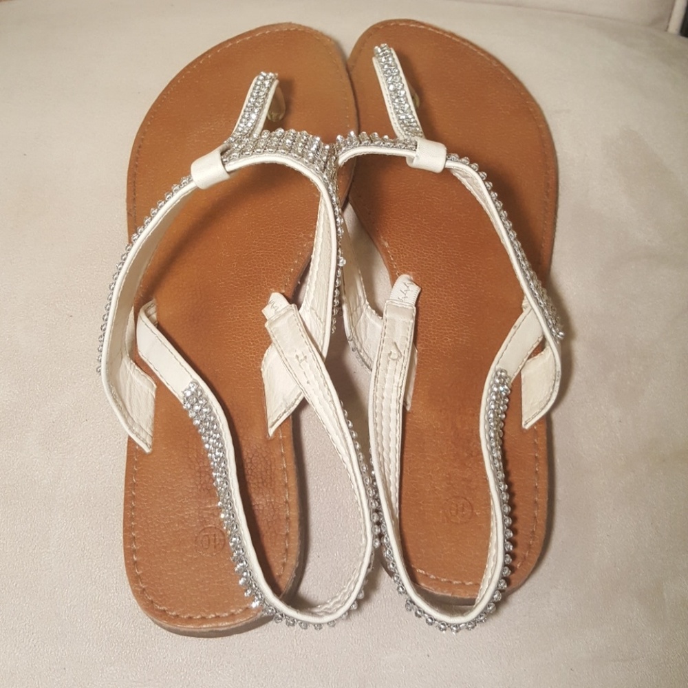 Cute Sandals - Picture 3 of 3